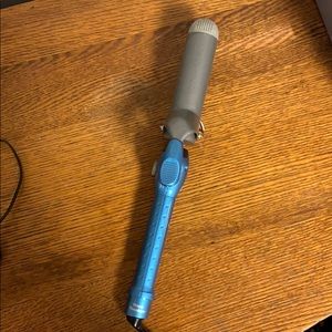 BabylissPro 1.5 inch Nano Titanium curling iron